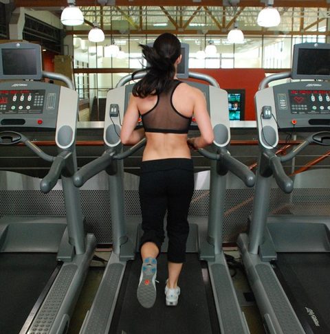 Corrí 21k en cinta para probar mi fuerza mental y este es el veredicto