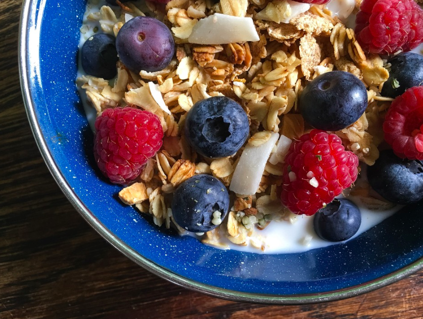 Prepara tu propia granola en casa y con super foods