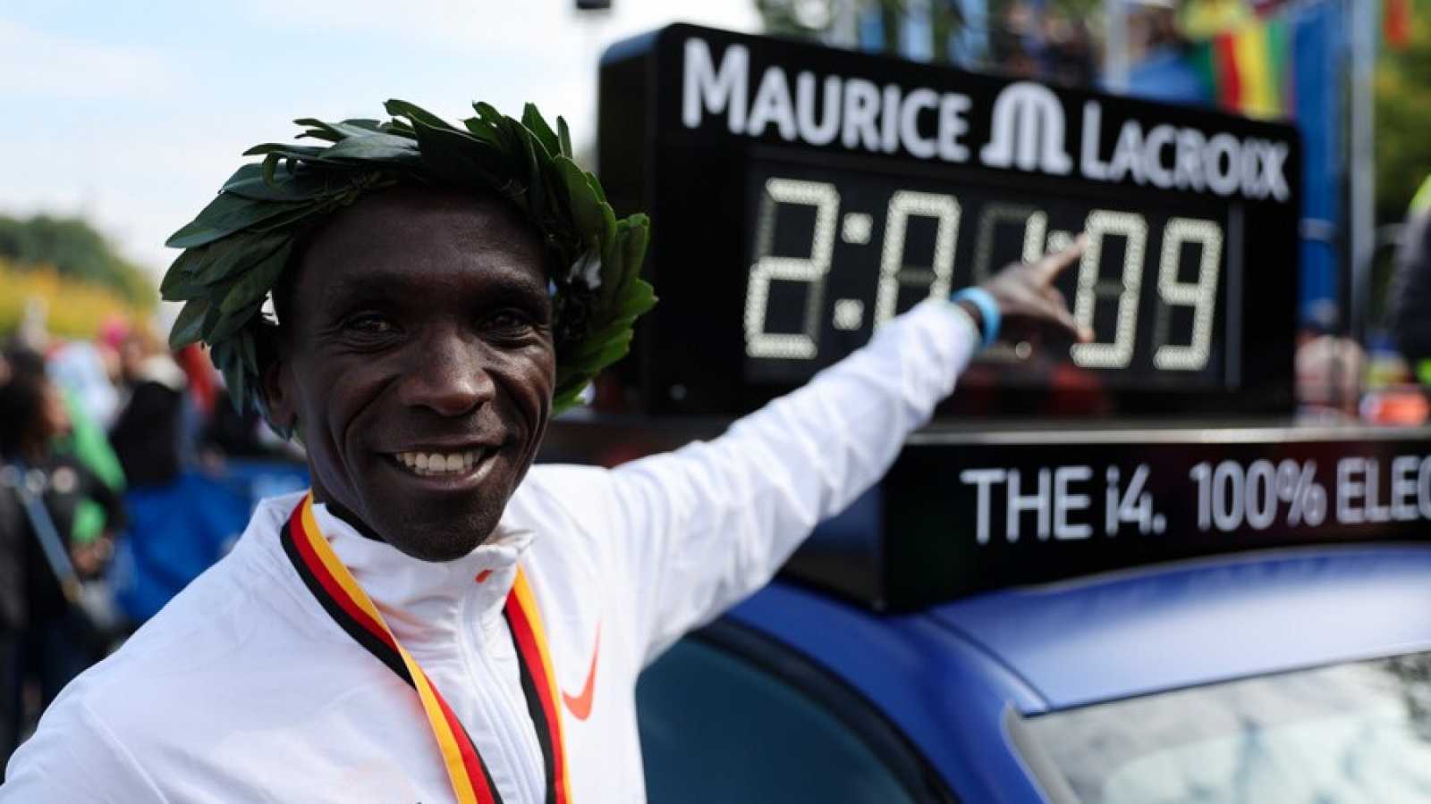 Eliud Kipchoge 2:01:09